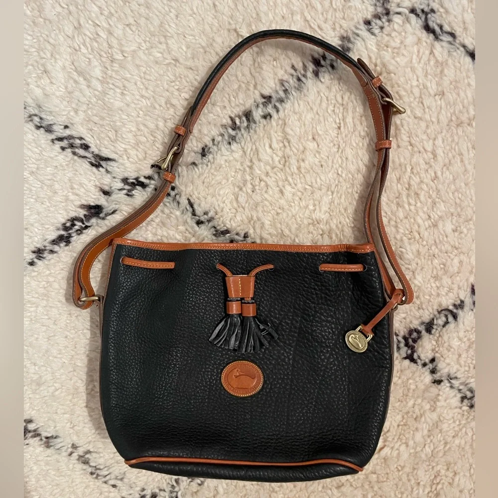 Vintage Dooney and Bourke Purse - Picture 2 of 6